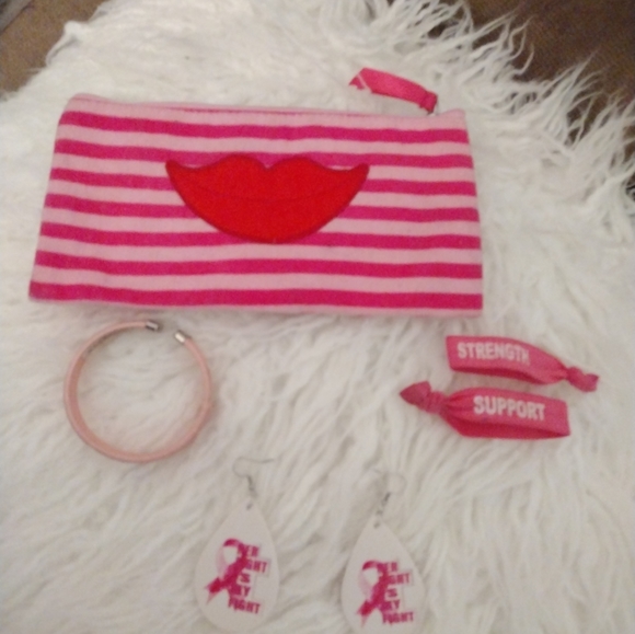 BREAST CANCER NWT T-SHIRT - Picture 9 of 14